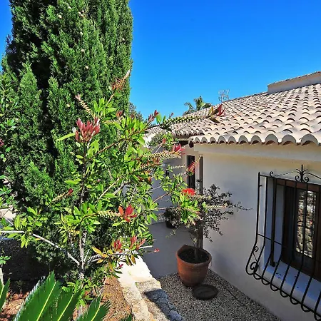 Tina Villa Montgo